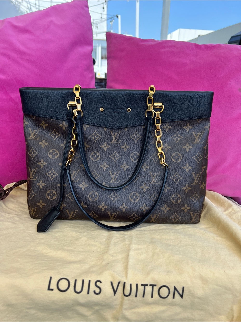 ✨Louis Vuitton Pallas Shopper Tote with Black Trim and Gold Chain Handles✨